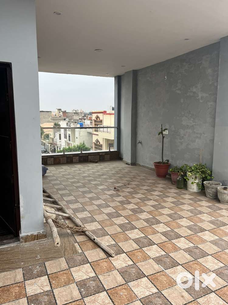 2 rooms + 1 bathroom + 1 semi furnished kitchen