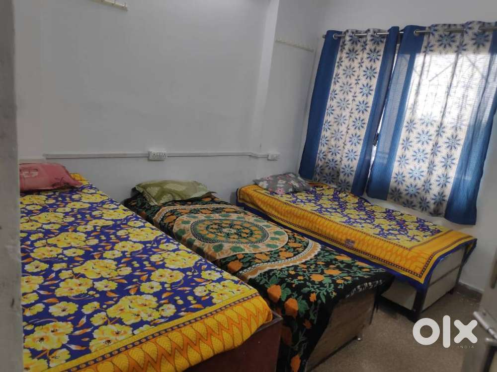 Available P G in Mumbai for male & Female