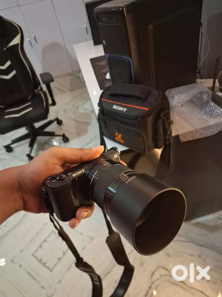 10Days Old Sony 50mm F1.8 OSS Lens + Sony A5100 Mirrorless Body