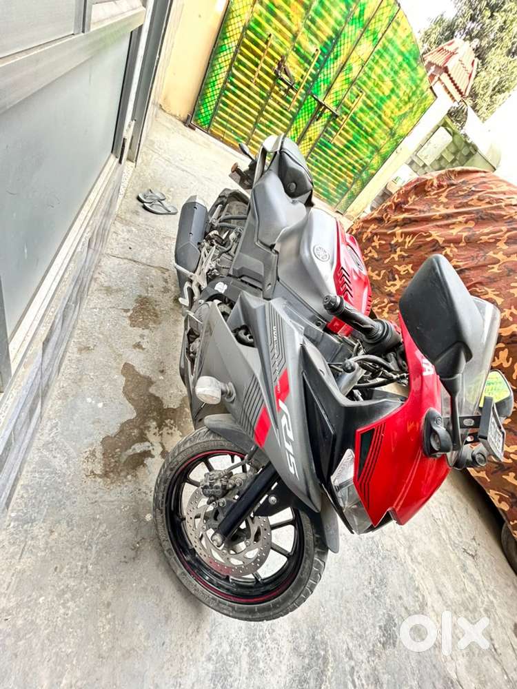 Yamaha R15 v3