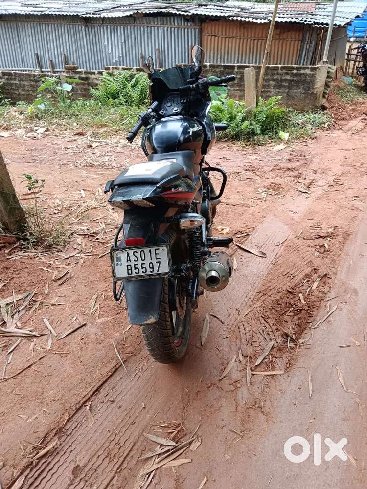 Pulsar 220F for sale