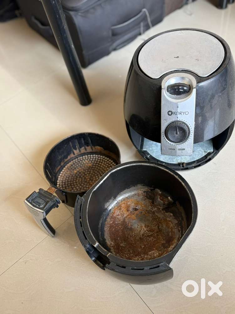 Air fryer, 7 years old