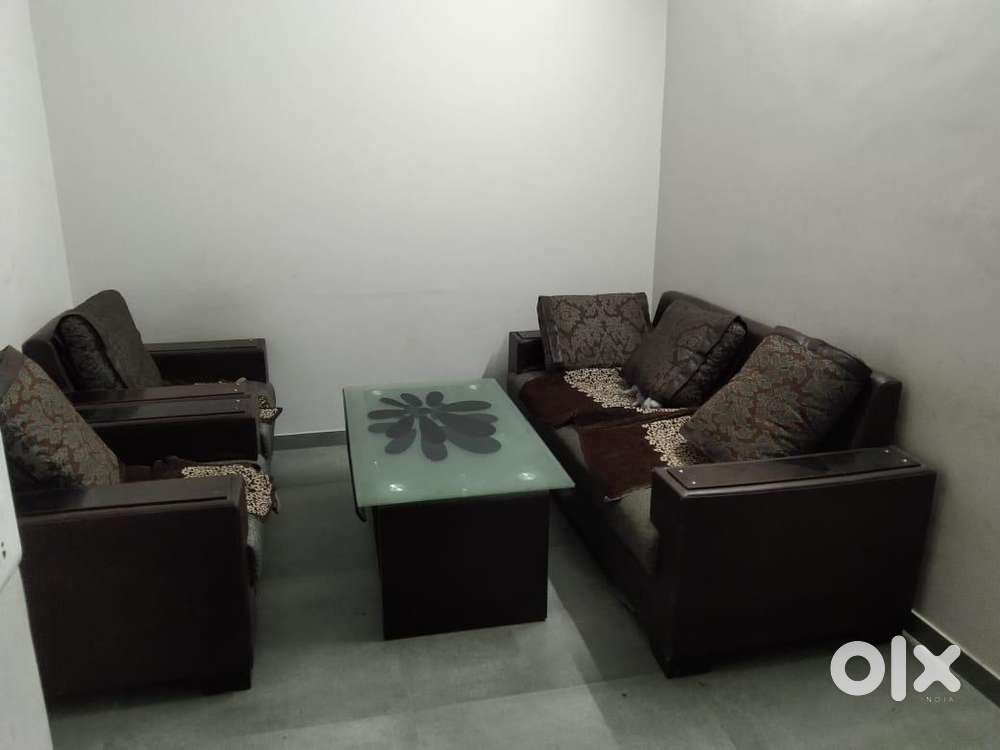 Working male Bachlors