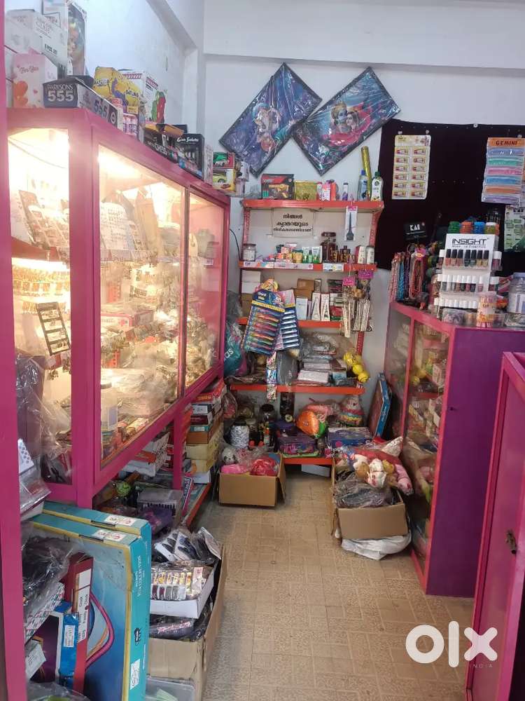 Wanted lady staf for fancy shop