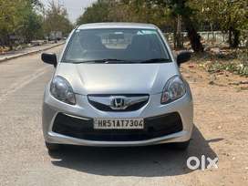 Honda Brio E MT, 2012, Petrol