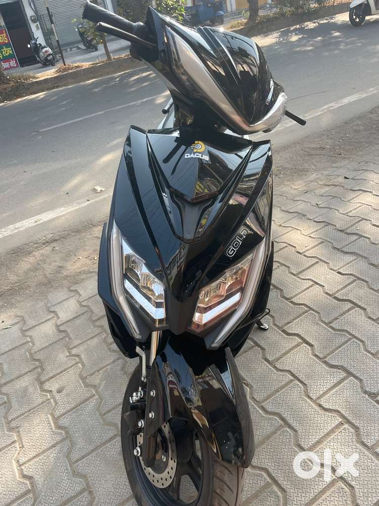 Centre locking system