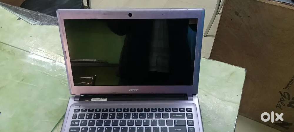 Acer Laptop • 4GB RAM • 128GB SSD + 320GB HDD • Good Condition