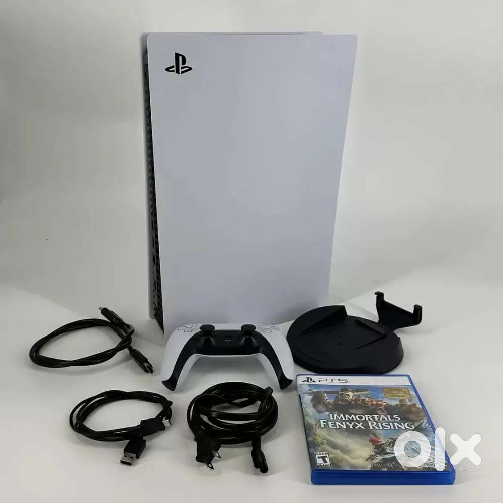 Sony PlayStation 5 Disc Edition Console 825GB - Good Condition w/ Bund