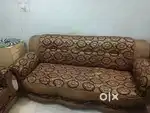 Neat and clean sofa set for sale