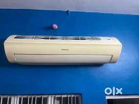 Samsung Triangle 2 Ton Inverter AC