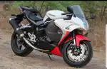 HYOSUNG GT650R SPORTS BIKE