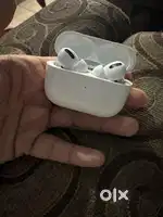 Apple airpods pro GEN 1