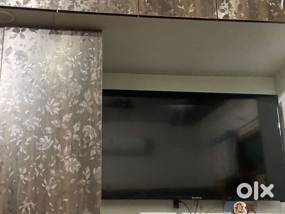 Cloundwalker 50inch led with firestick
