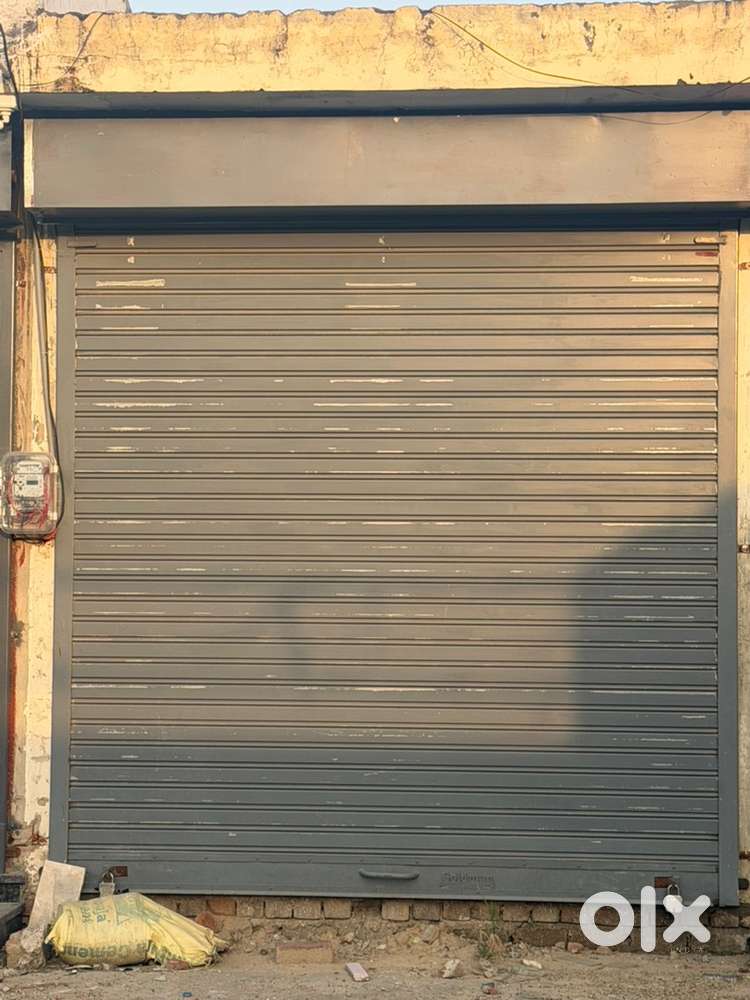 Showroom for sale at mithapur road