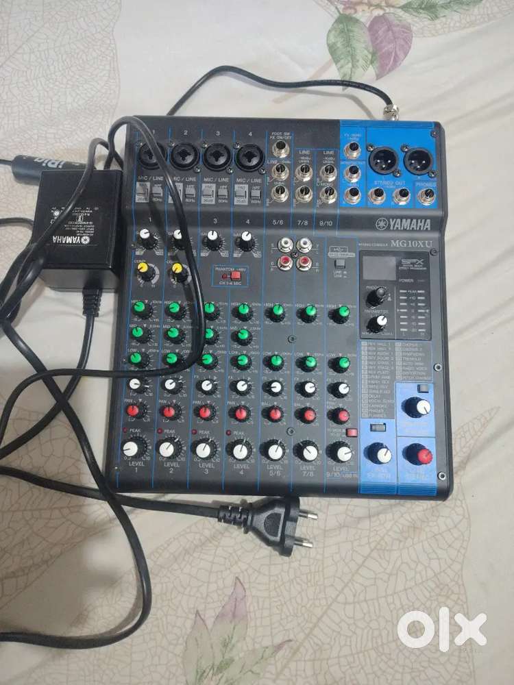 Yamaha mixer MG10XU