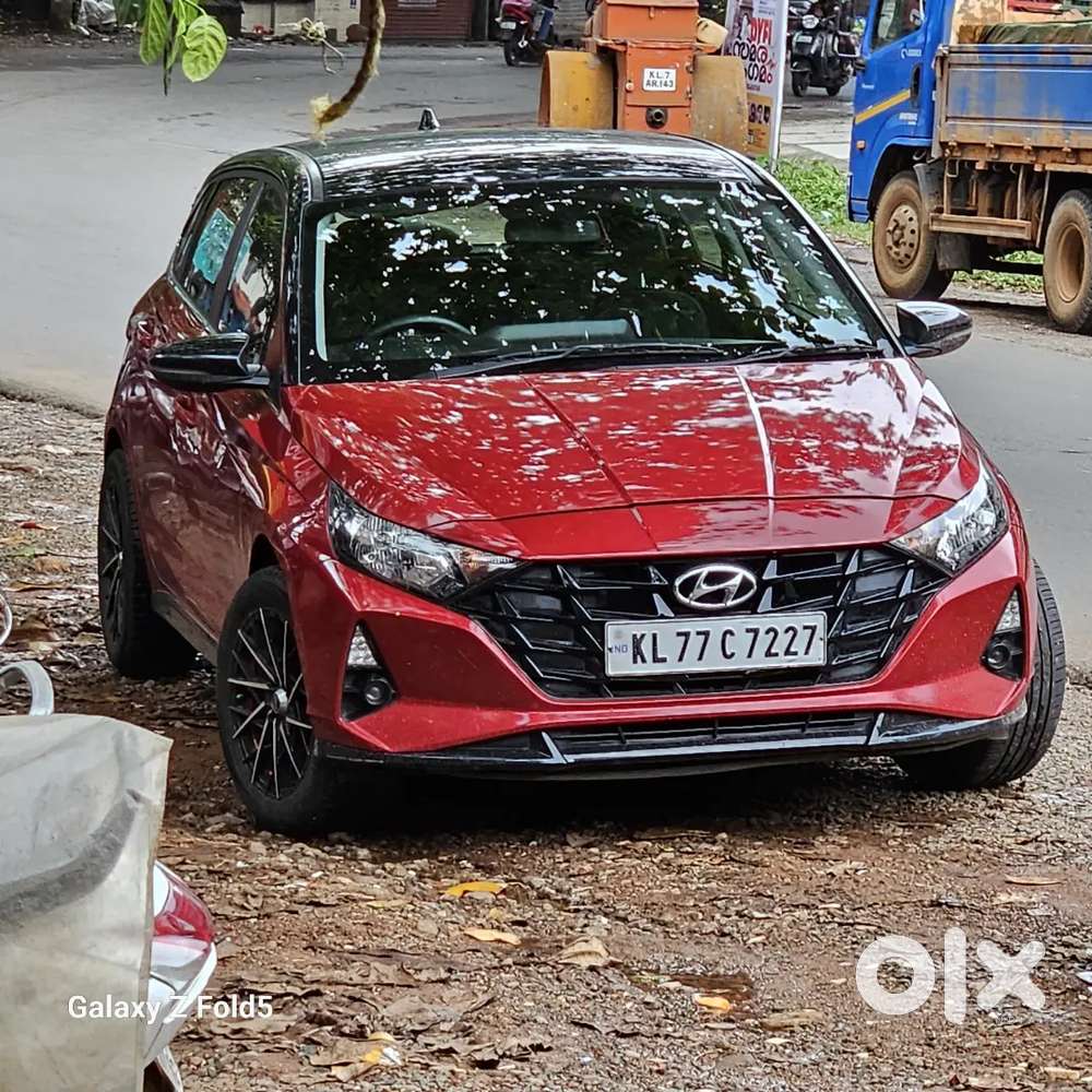 Elite i20 showroom condition.. Single person drive