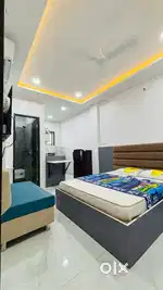 Independent 1 rk available for all in mahalaxmi