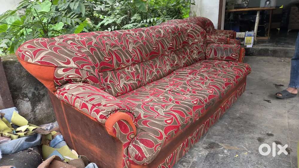 5 seater very heavy wood sofa