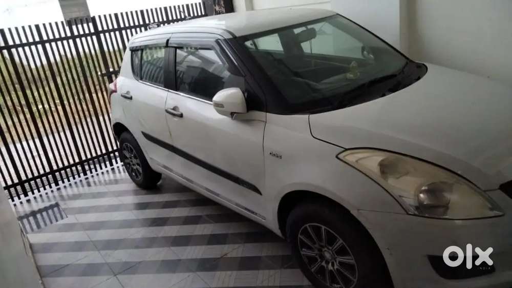 Maruti Suzuki Swift 2013 Diesel 82000 Km Driven