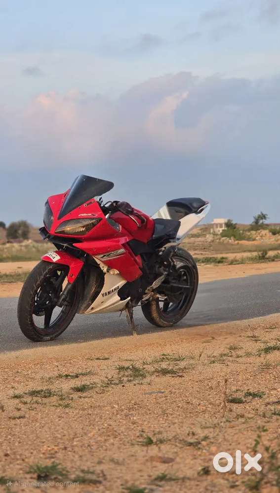 Yamaha R15 V2 in good condition