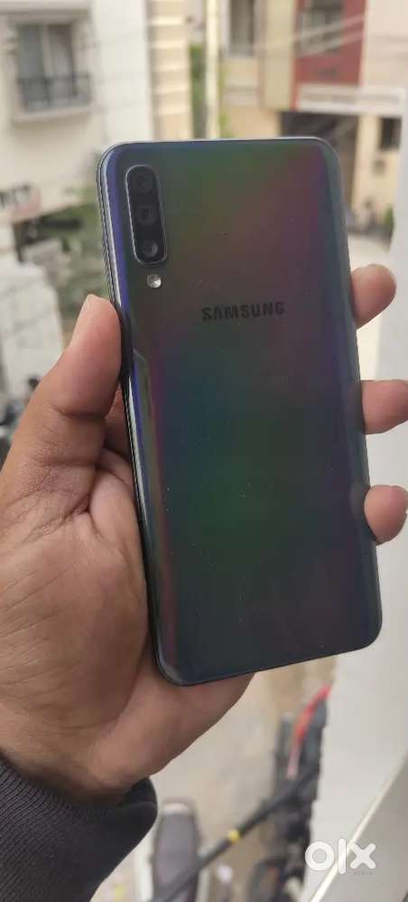 Samsung Galaxy A50 On Screen Fingerprint 4GB Ram 64GB Memory