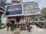 ZUDIO SHOWROOM में पुरुष / /महिला की आवश्यकता है। तुरंत आवेदन करे।