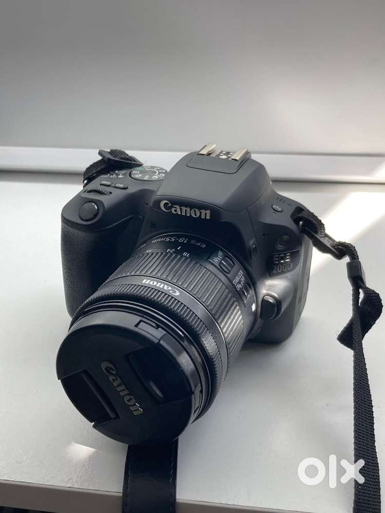 Canon eos 200d