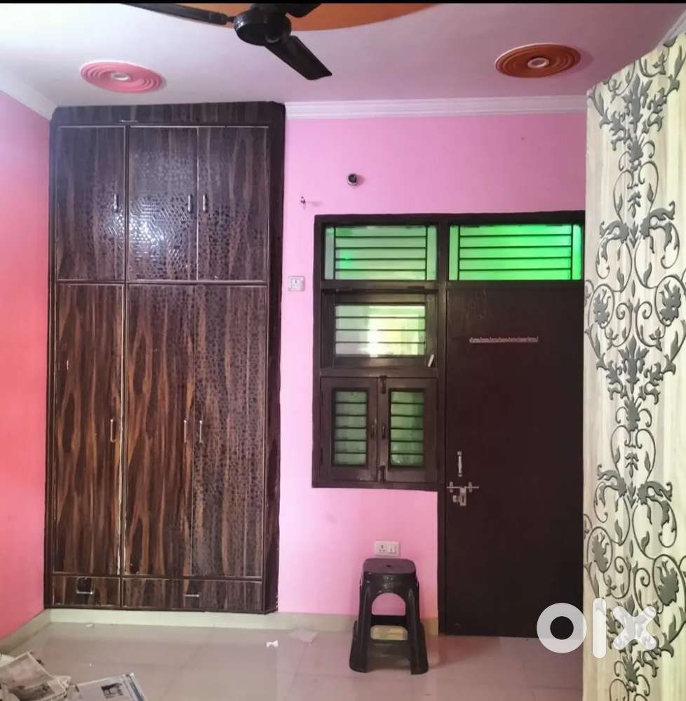 This house is Clean, near market, near road