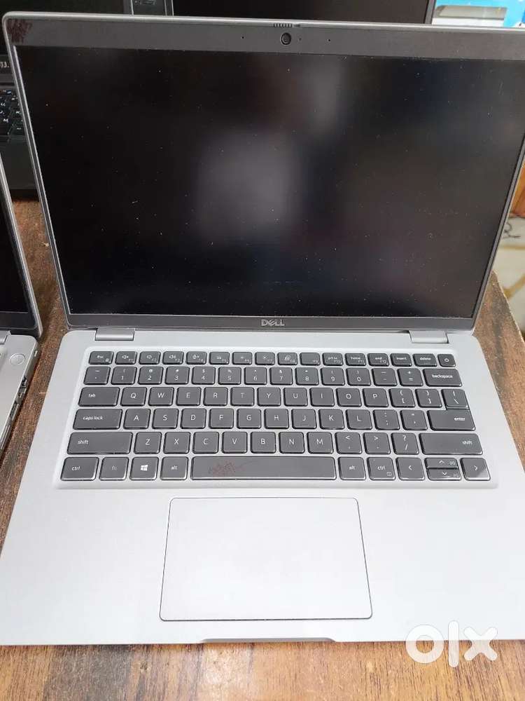 Old laptop stor.