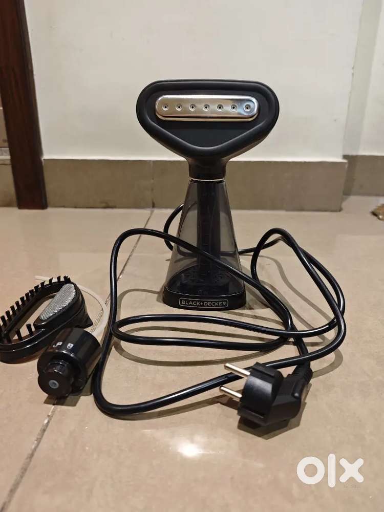 Portable Garment Steamer in brand new condition