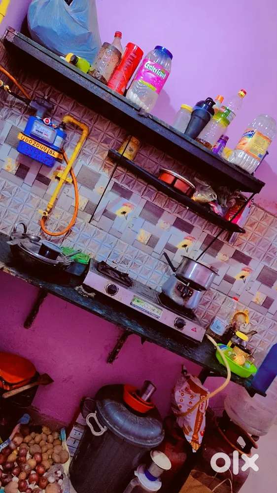 Only female roommate i want