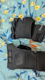 Nukes Gym Gloves. Size L
