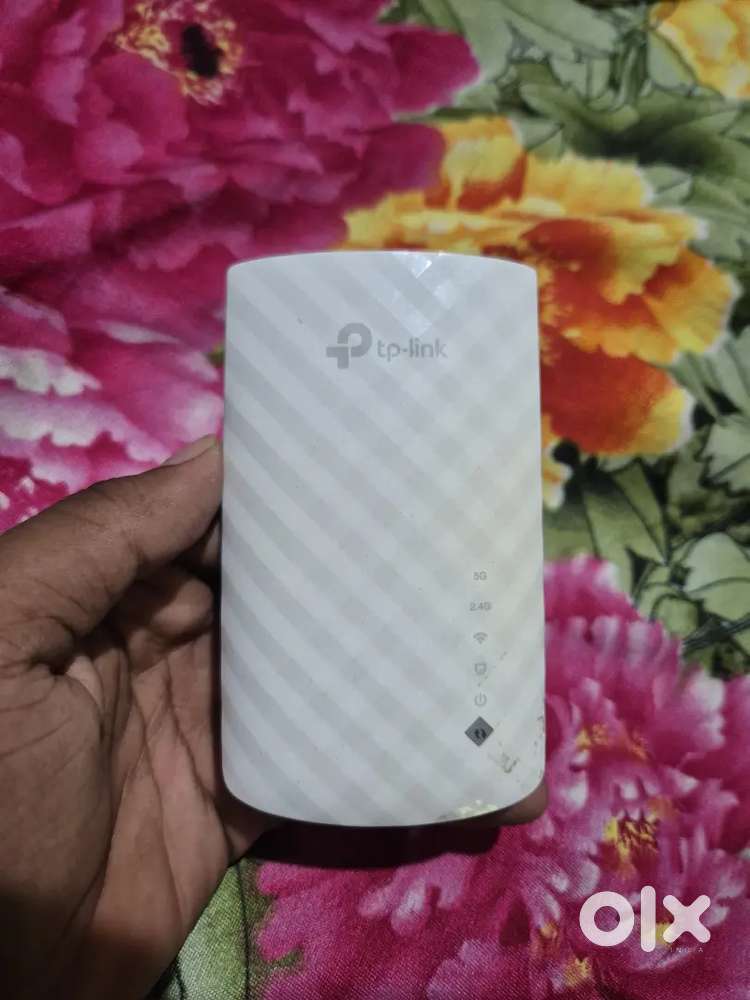 Tp link extender 5g router under warranty(dual band support 4g and 5g)