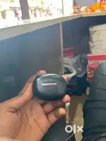 Earbuds boat