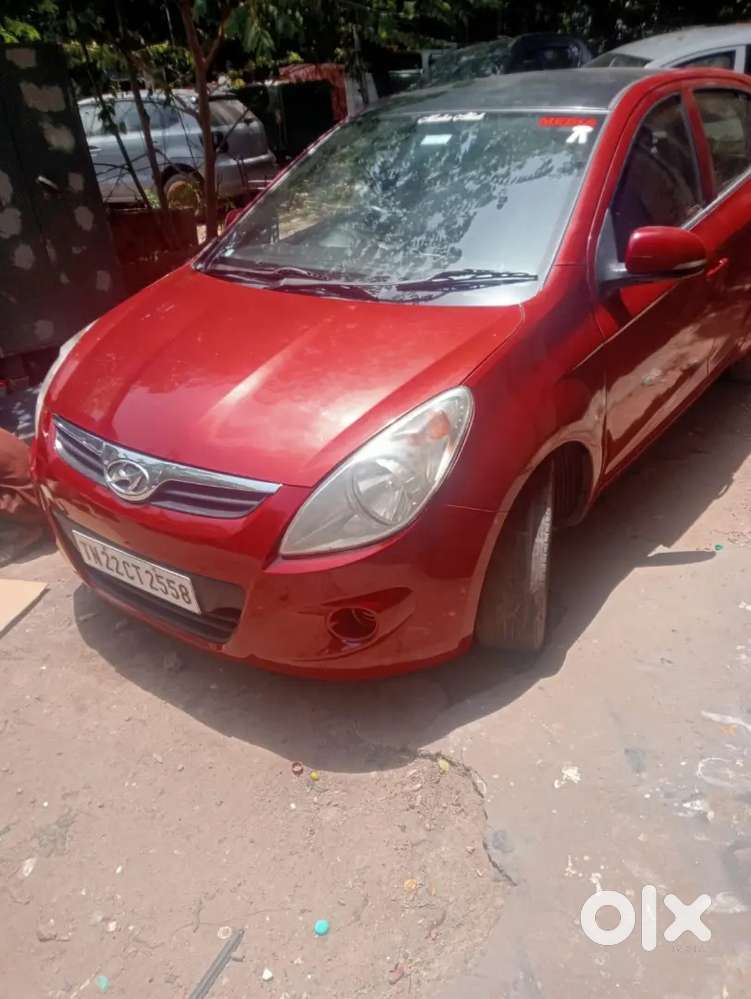 Hyundai i20 2012 Petrol 92500 Km Driven 3 owner