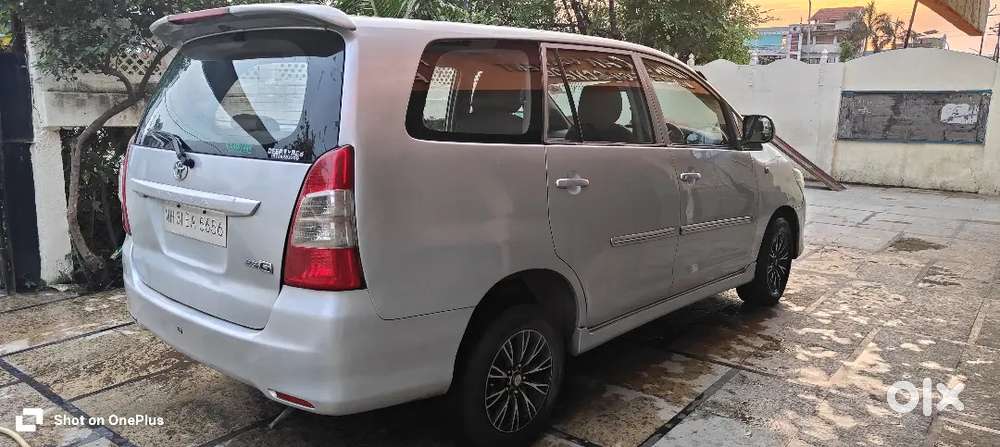 Toyota Innova 2013 Diesel 100000 Km Driven