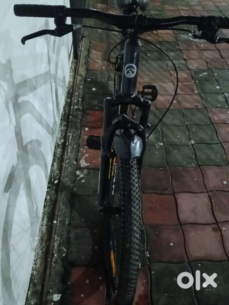 Urban terrain cycle with double disbrake