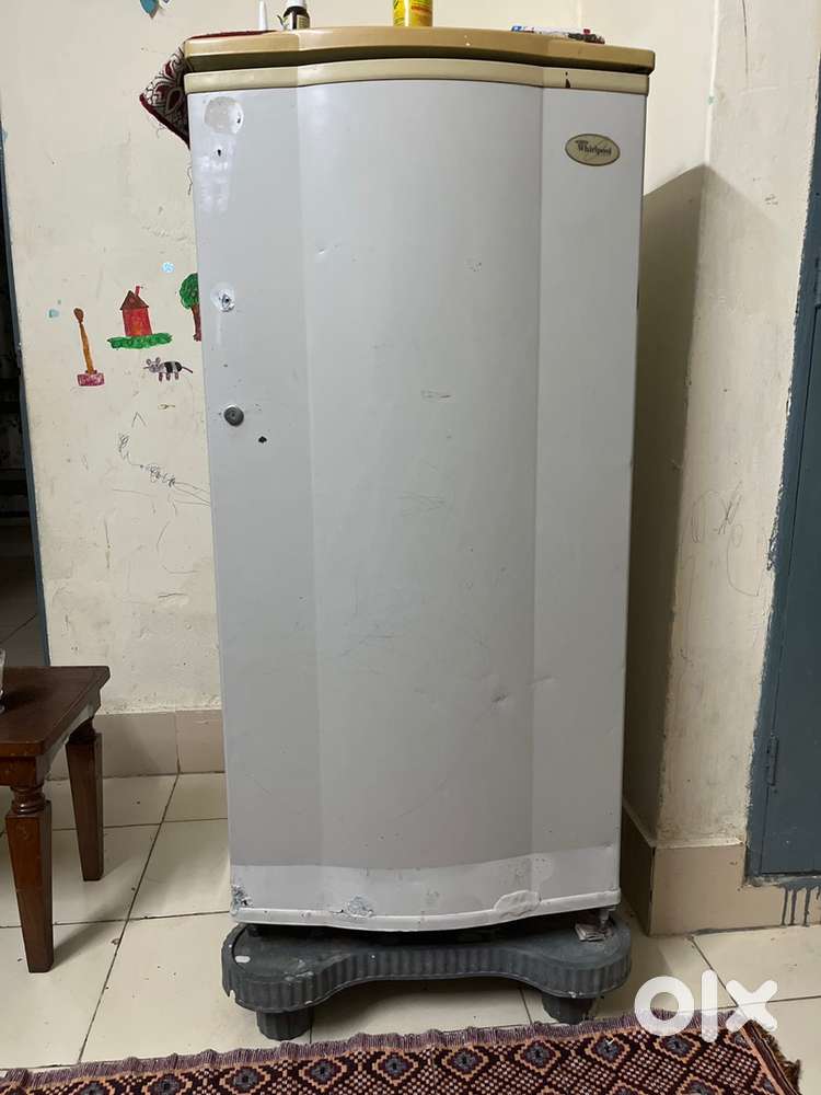 Fridge good condition me hai