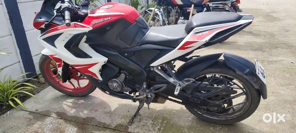 Bajaj pulsar Rs 200 for sell