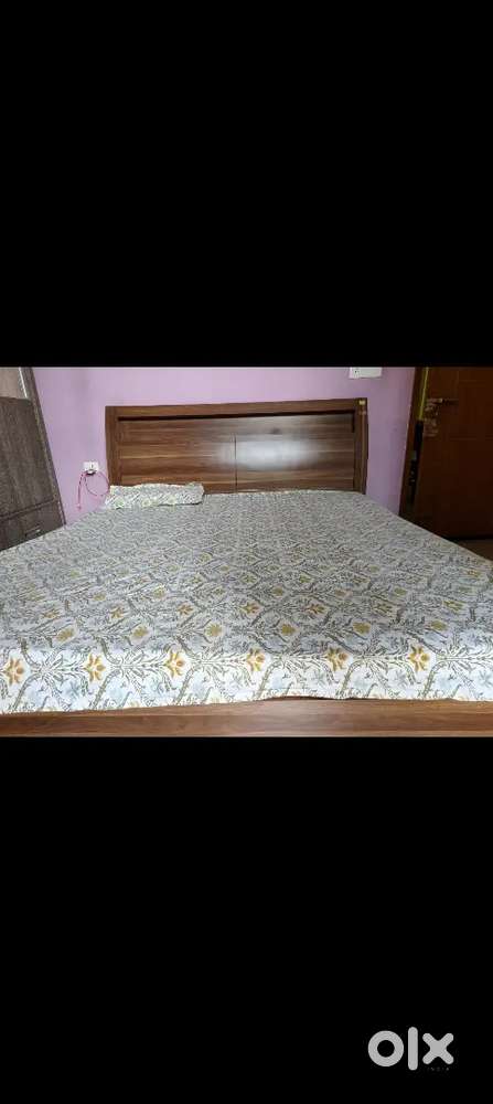 Godrej Interio spring bed with Godrej spring spa mattress