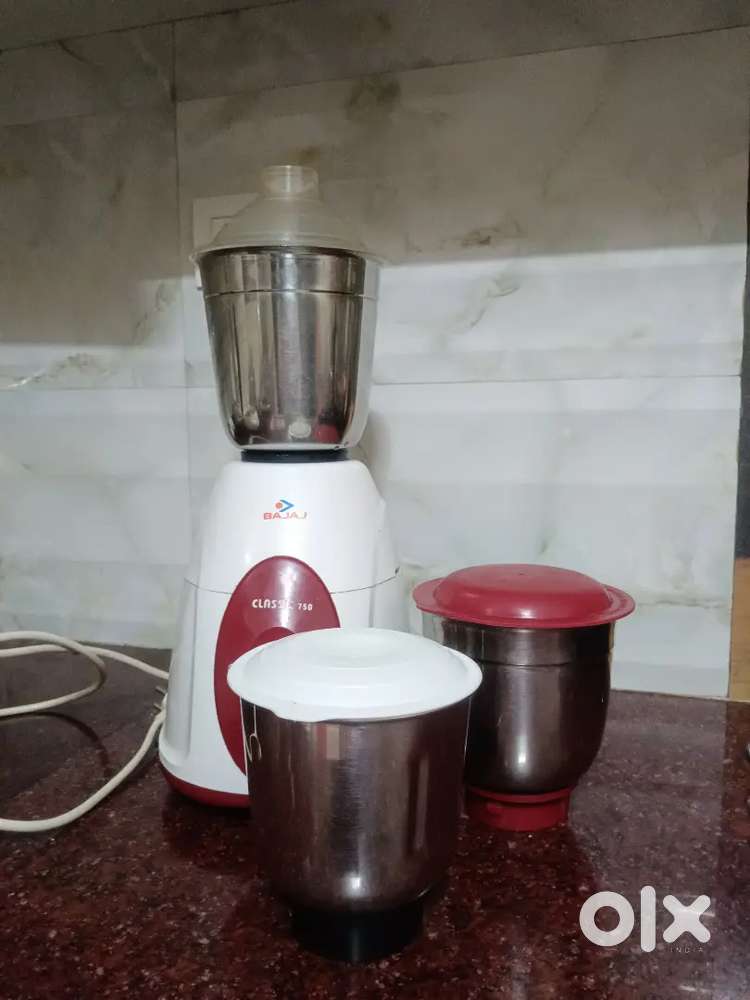 One year old bajaj mixer grinder