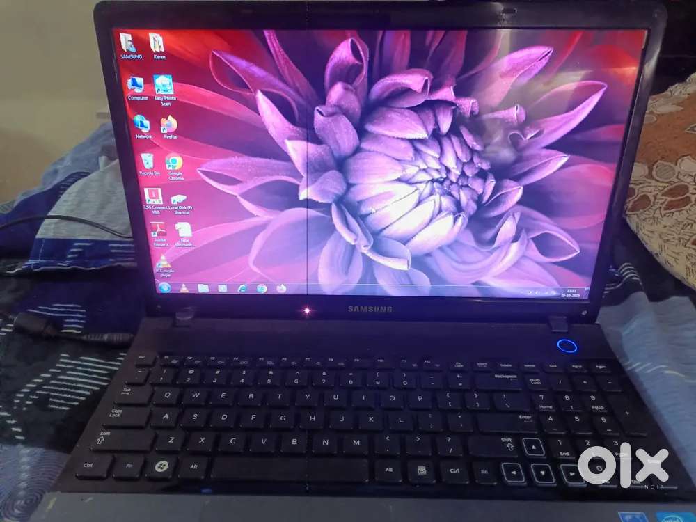Samsung np300 laptop for sell