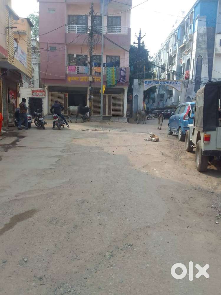 ग्वालियर लक्कड़ खाना इंगले की गोठ स्थित सत्यम शिवम सुंदरम अपार्टमेंट क