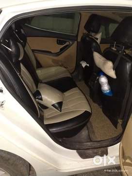 Hyundai Elantra 2012
