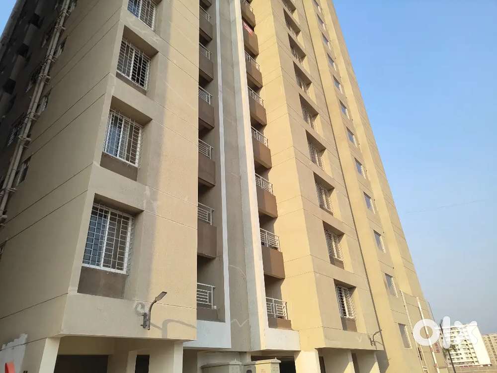 Parklane Life Seasons Dhanori 2 bhk for Sale.