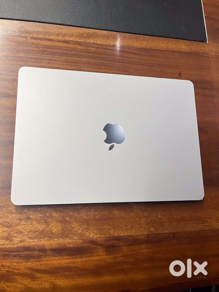 MacBook pro 2017 8gb 256gb ssd display not working rest all working