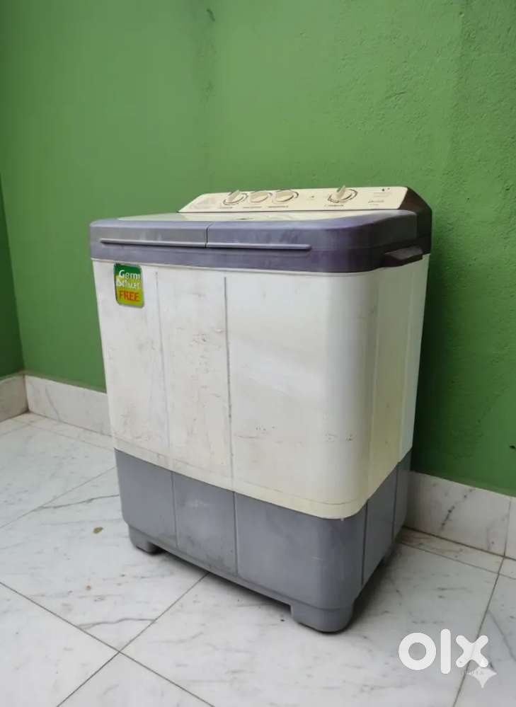 Videocon semi-automatic washing machine 7.2kg (Full working condition)