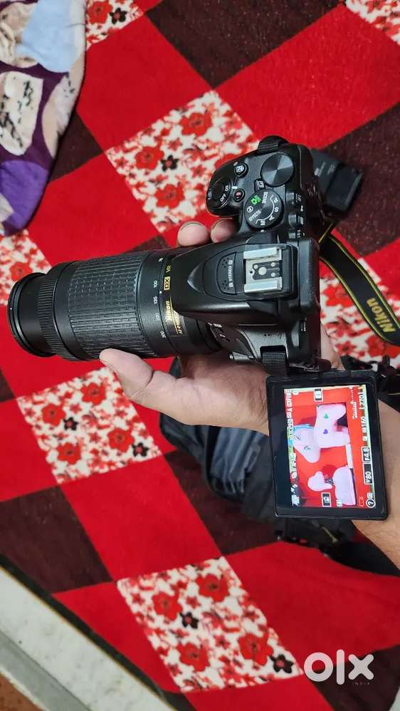 nikkon d5600 showroom piece