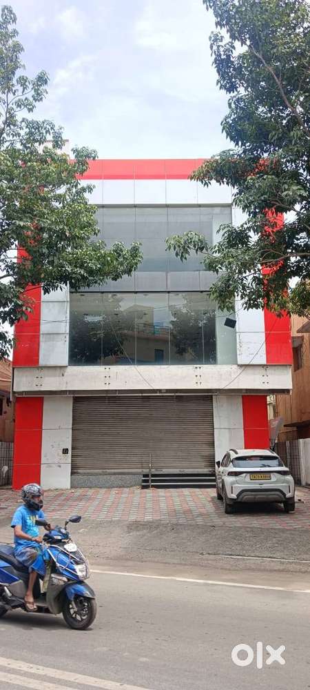 SHOP FOR RENT IN PAPERMILL ROAD