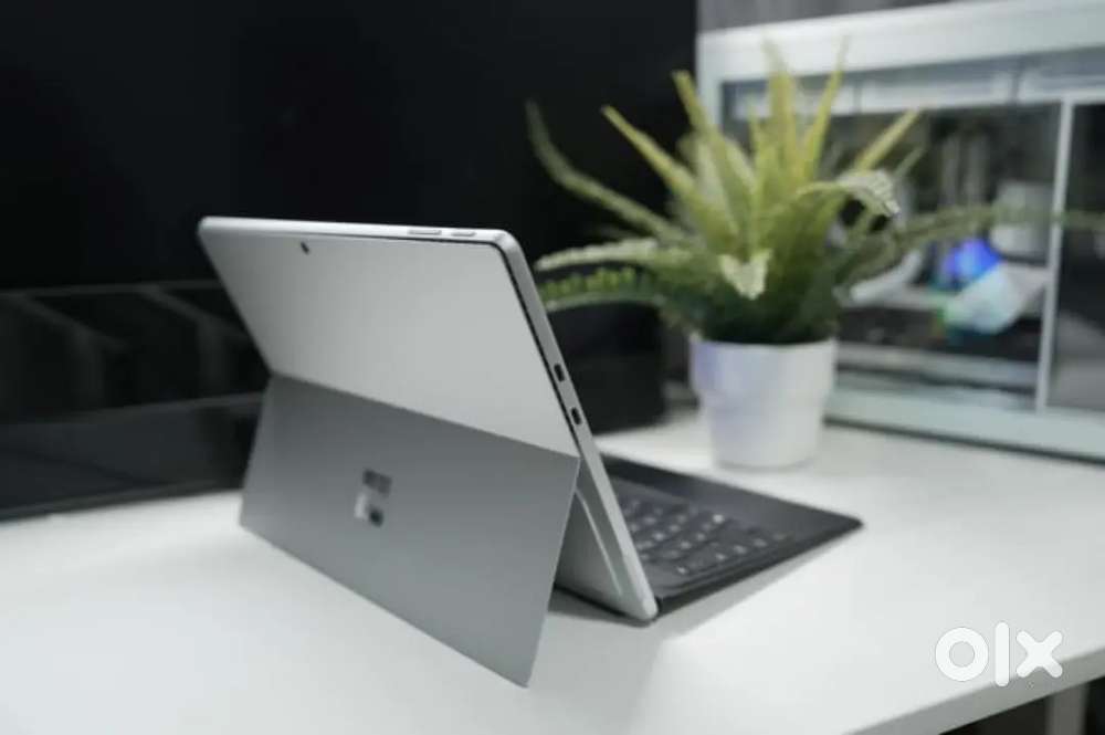 Surface Pro 11 Business Edtn Ultra 7 Series 2 under Warranty